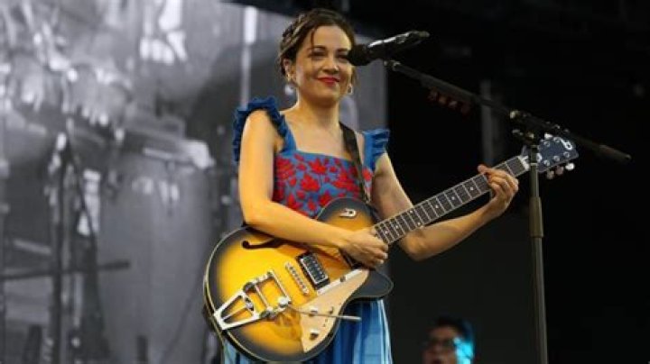 Uncover The Secrets Of Natalia Lafourcade's Relationships